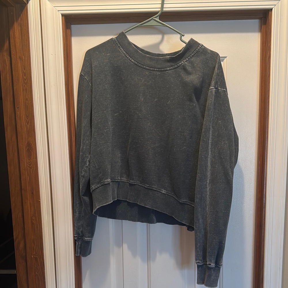 Dark Gray Cropped Sweatshirt